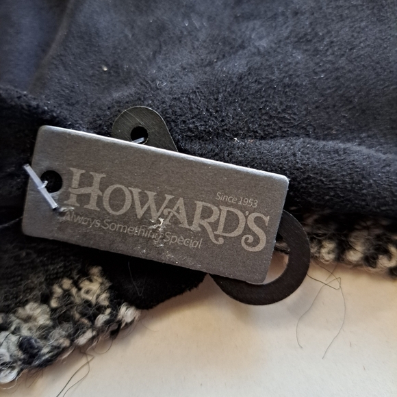 NWT Howard's Women's Fashion Gloves - Picture 4 of 4